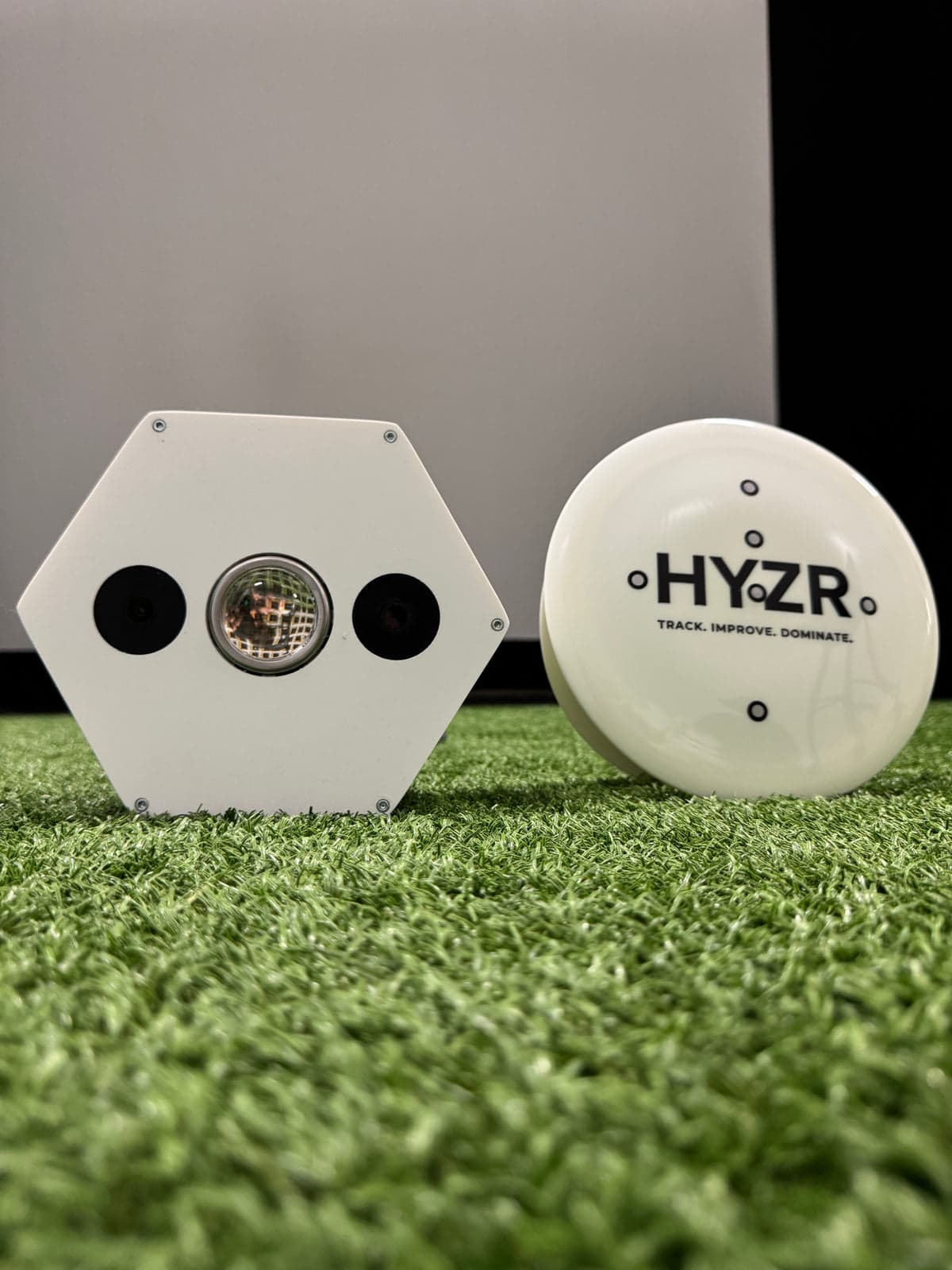HYZR One kameraenhet och HYZR-märkt disc